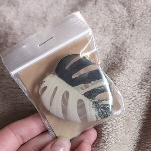 monstera Leaf-Shaped pop socket